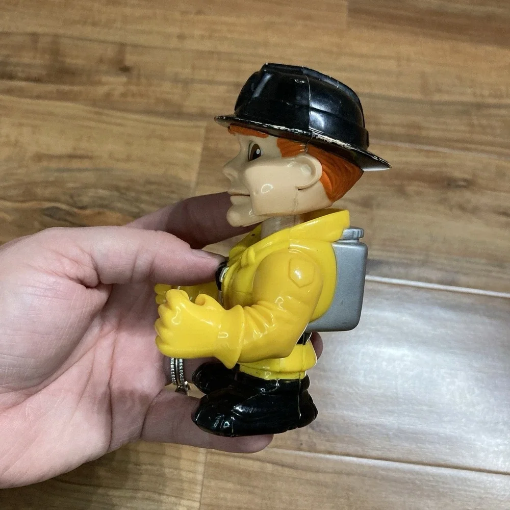 Vintage 1999‎ Mattel Matchbox Fire Fighter Action Talking Worker Push Head Down